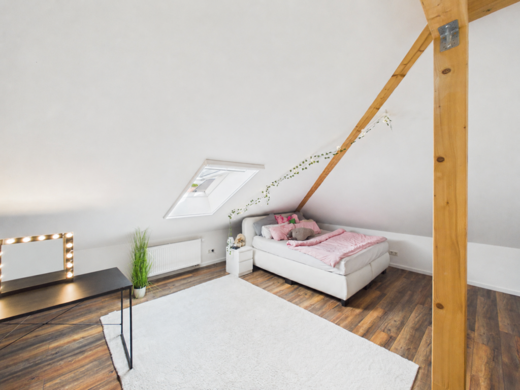 Schlafzimmer 3 OG
