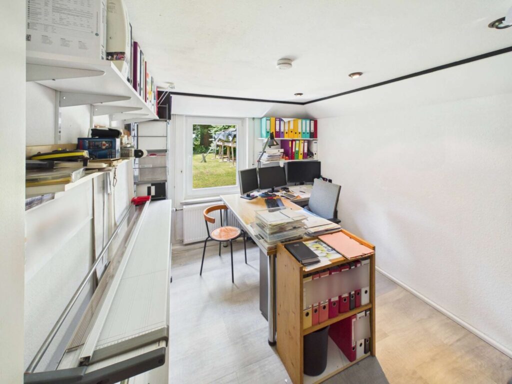 Arbeitszimmer UG