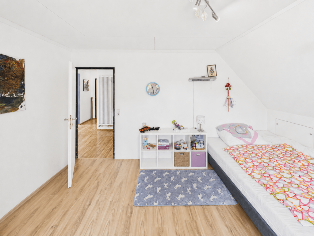 Schlafzimmer 2 OG